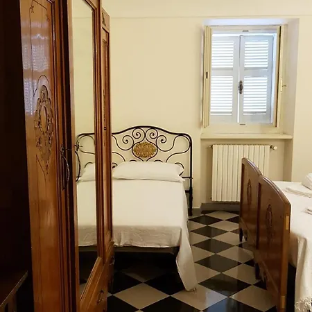 Del Santuario Πανδοχείο